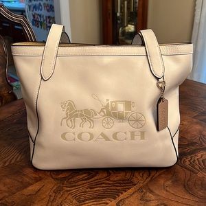 Authentic COACH LEATHER Horse & Carriage